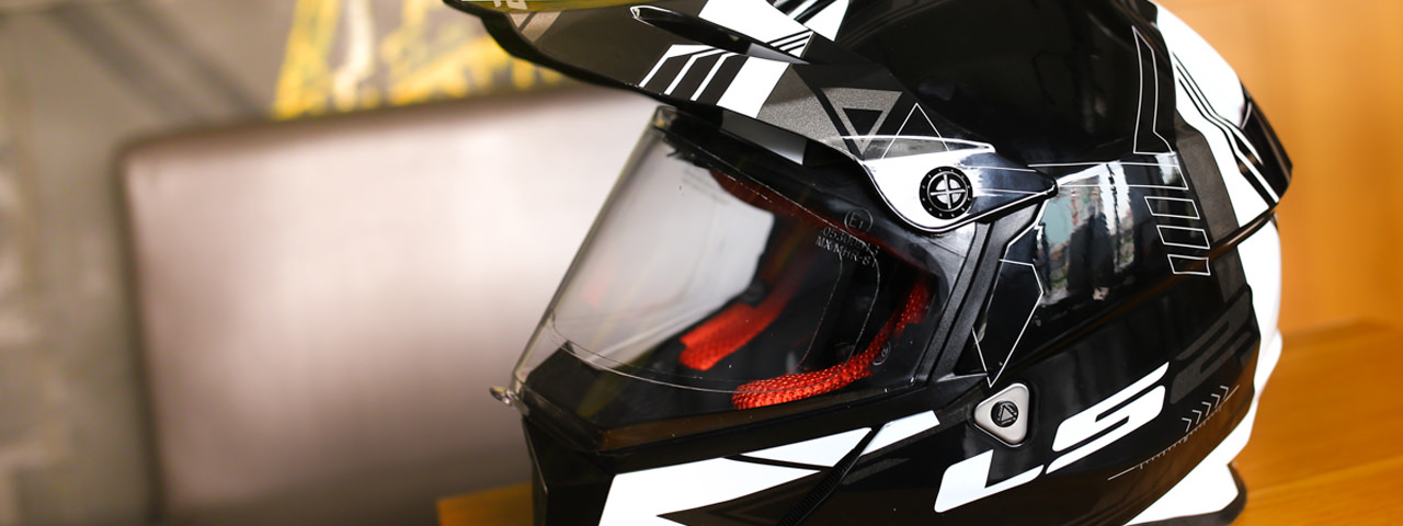 đập hộp nón bảo hiểm ls2 mx436 pioneer dành cho dân đi phượt