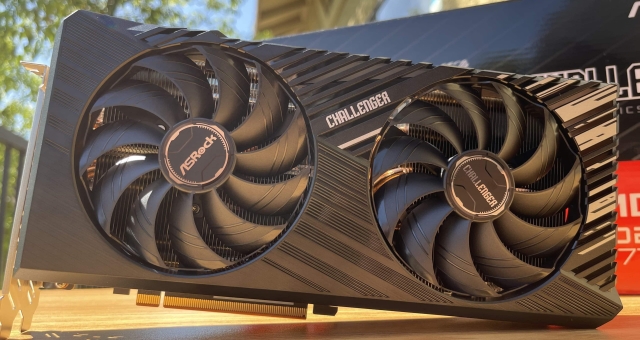 AMD Ryzen 7 5700X3D và AMD Radeon RX7700XT – combo hiệu năng vừa phải cho đa tác vụ và có thể nâng cấp sau này